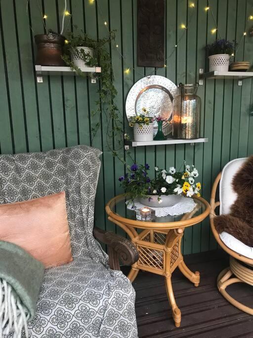 Charming With Private Patio Stavanger